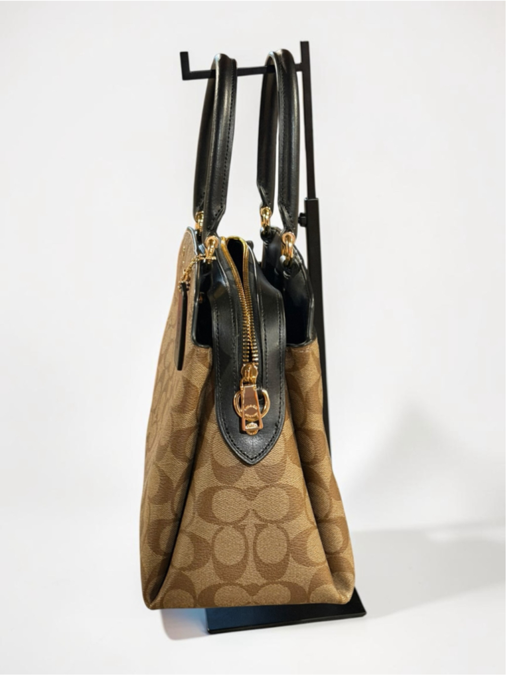 Coach Lillie Carryall Tan Black Signature Leather Gold Hardware - Picture 12 of 15